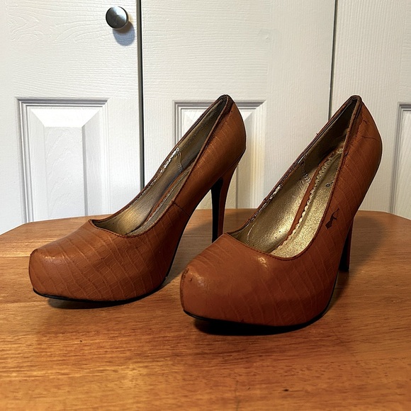 Cognac Brown Platform Pumps - Size 8/8.5 - Picture 1 of 6